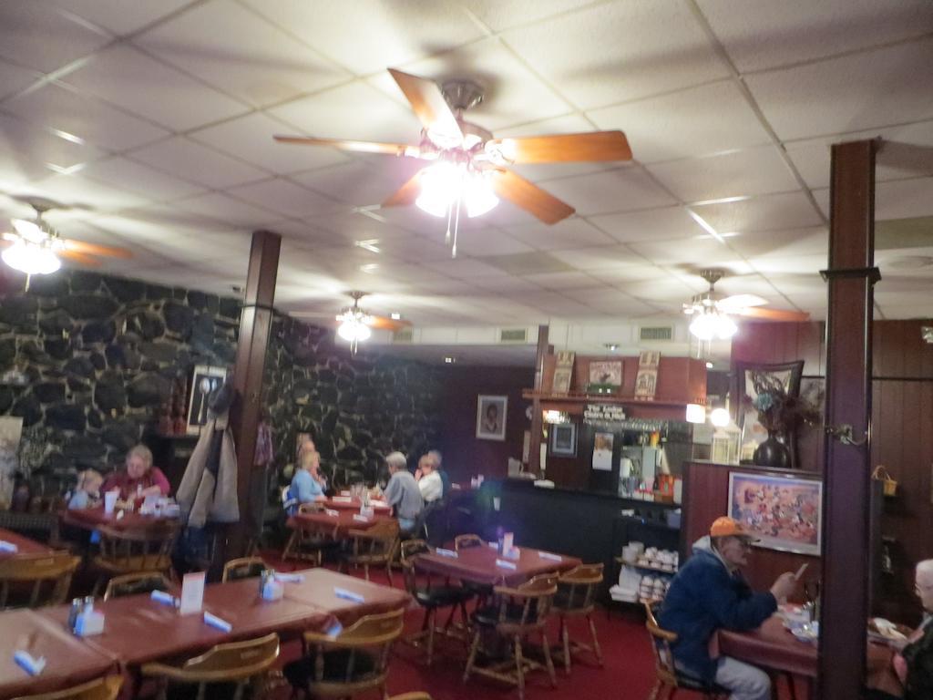 Midtown Western Inn - Kearney Εξωτερικό φωτογραφία