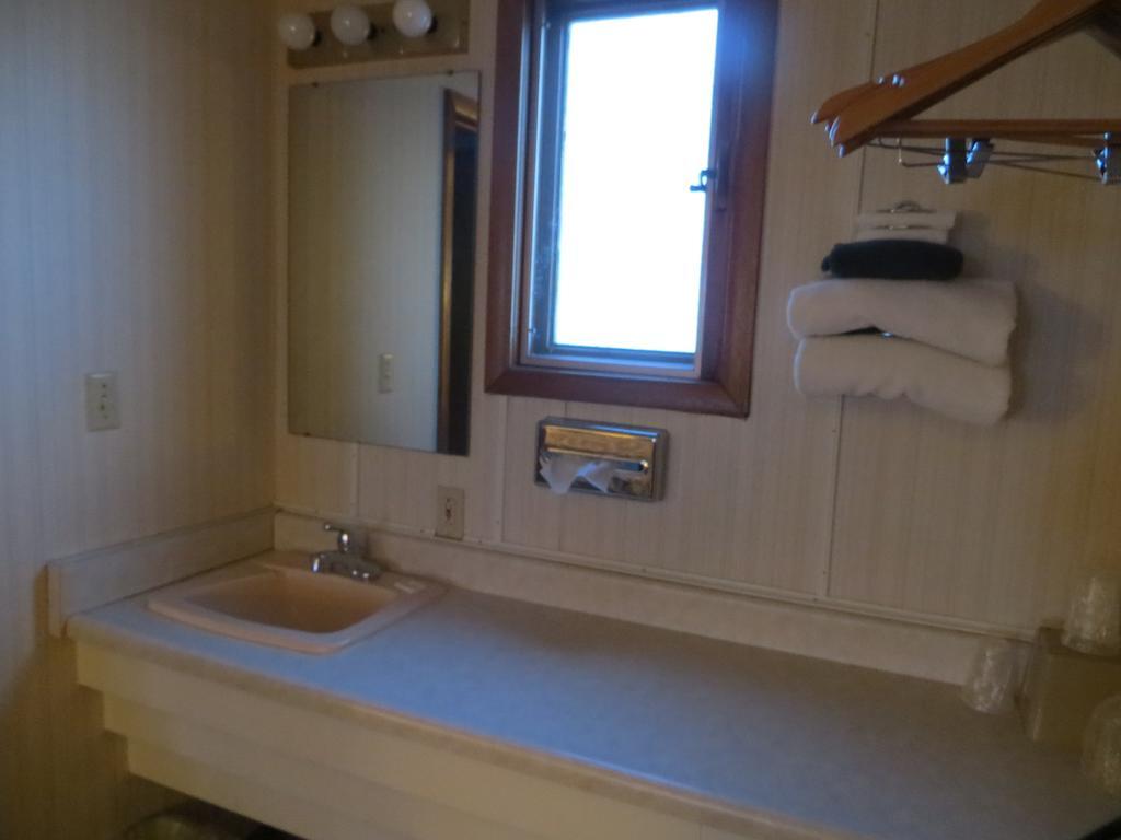 Midtown Western Inn - Kearney Δωμάτιο φωτογραφία